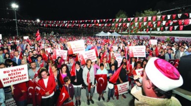 Beylikdüzü şehitlere dualar gönderdi