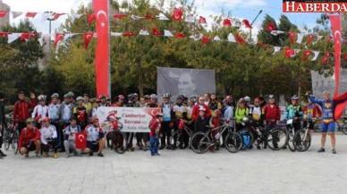 Büyükçekmece ve Beylikdüzü Cumhuriyet için pedalladı