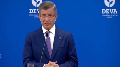 Ahmet Davutoğlundan AKPye flaş soru: Hangi Türkiyeyi istiyorsunuz?