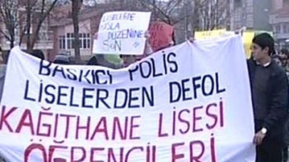 Liselilerin 'polis baskısı' protestosu