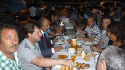 MHP’den Güzelyurt'a sokak iftarı