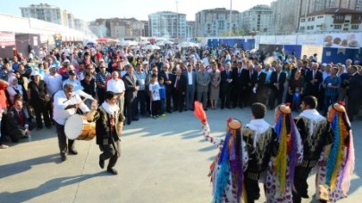 YİYECEKLER DE ŞENLİK DE ŞAHANE…