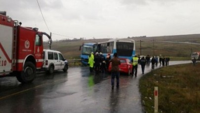 Halk Otobüsleri Kafa Kafaya Çapıştı: 1 Ölü