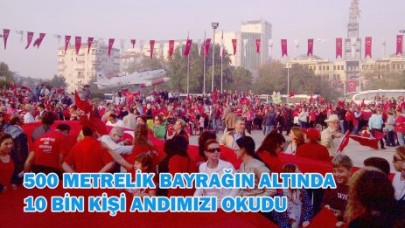 BÜYÜKÇEKMECE'DE CUMHURİYET YÜRÜYÜŞÜ