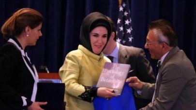 Emine Erdoğan’a hediye edilen kitap TBMM kürsüsünde