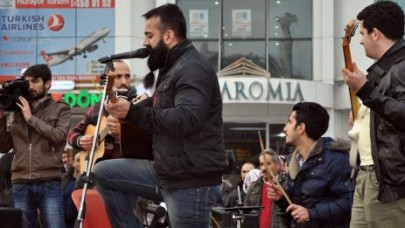 Esenyurt’ta “Sokakta Sanat Var”