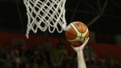 İBB: 76 Büyükçekmece Basketbol: 74