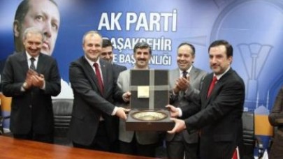 Ak Parti Başakşehir’de  Devir Teslim Töreni