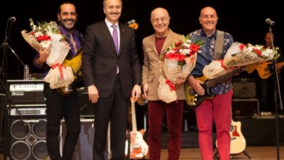 MFÖ'den Arenamega'da Muhteşem Konser