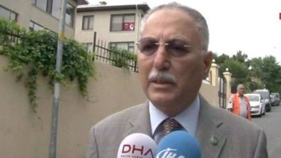 İhsanoğlu evinin önünde konuştu