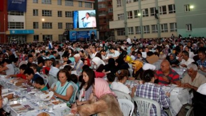 Cennet mahallesi Yeşilyuva'da iftar açtı