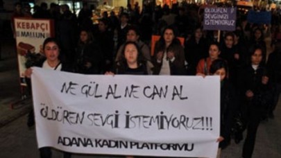 Kadınlardan sevgililer günü protestosu