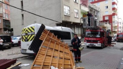 Hortum sokağı savaş alanına çevirdi