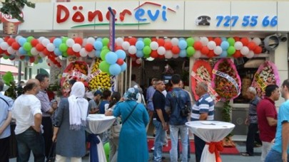 DÖNER  KÖŞEM’DE YENİR!