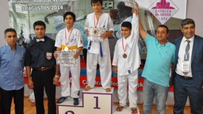 ÇATALCA’DA FULL CONTACT KARATE RÜZGARI