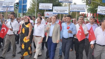 ANADOLU VE RUMELİ FESTİVALİ KORTEJLE BAŞLADI