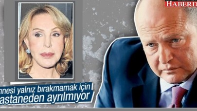 Annesi, Mustafa Koçu Hastanede Yalnız Bırakmıyor