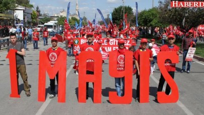 CHPden örgütlere &quot;1 Mayısa katılım&quot; genelgesi