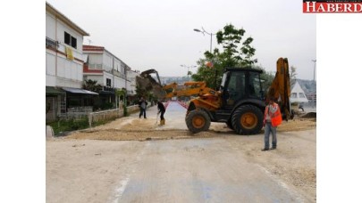 Büyükçekmece sahilinde çalışmalar sürüyor