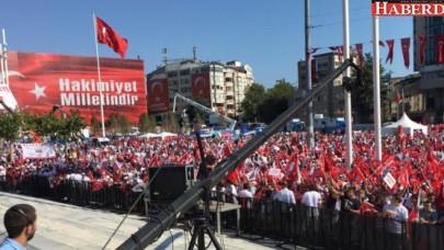 Taksim, 24 Temmuz: Darbeye karşı omuz omuza