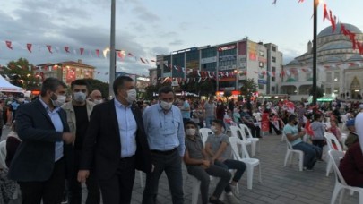 ESENYURT MEYDANI’NDA 15 TEMMUZ ANMASI