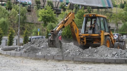 ESENYURT PARKLARINA KAVUŞUYOR