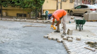 ESENYURT’UN YOLLARI YENİLENİYOR