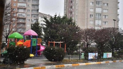 Beylikdüzüne kar erken geldi