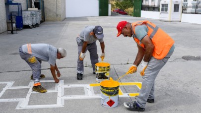 Esenyurtta okul bahçeleri renklendi