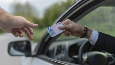 Yeni uygulama başladı: Tedavi olmadan ehliyet alamayacaklar!