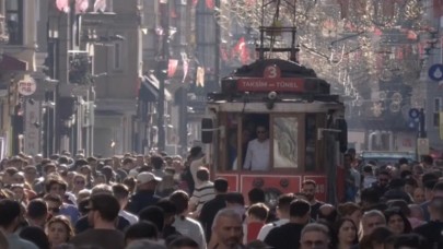 Stres seviyesi yüksek, mutluluk seviyesi düşük İstanbulluların ilk üç sorunu belli oldu