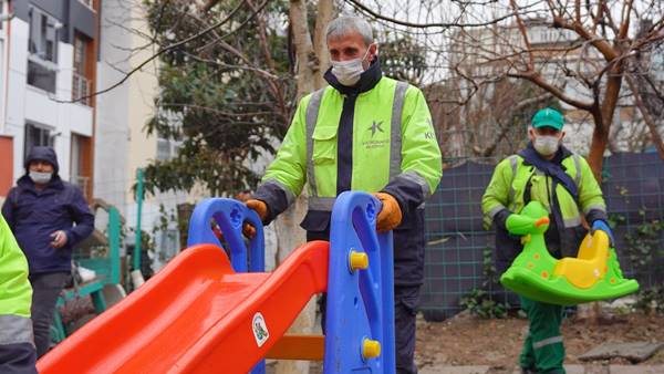 Küçükçekmece Belediyesi: Down Sendromlu çocuğa oyun parkı