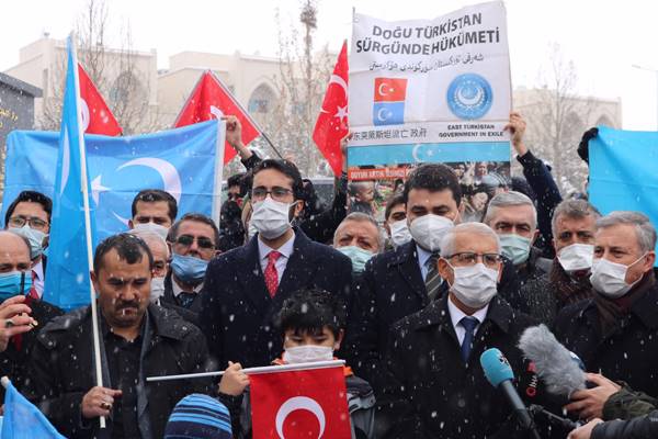 Çin Dışişleri Bakanı Türkiye ziyaretine büyük tepki