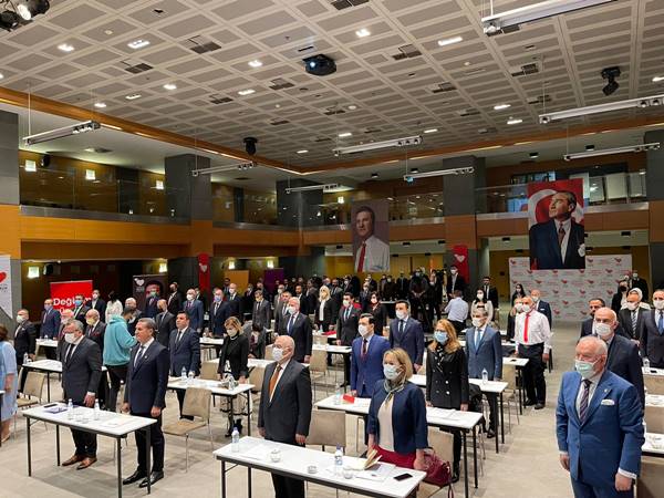 Mustafa Sarıgül TDP Kurucuları ile değerlendirme toplantısı